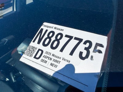 2025 Nissan Versa 1.6 SR