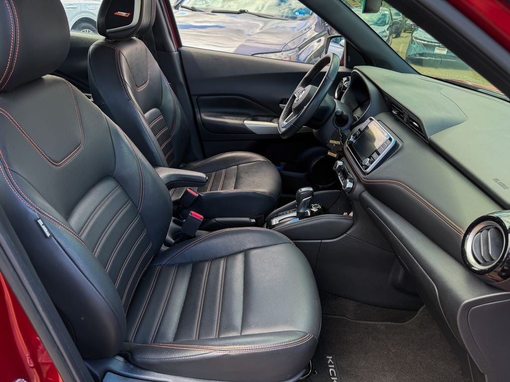 2020 Nissan Kicks SR