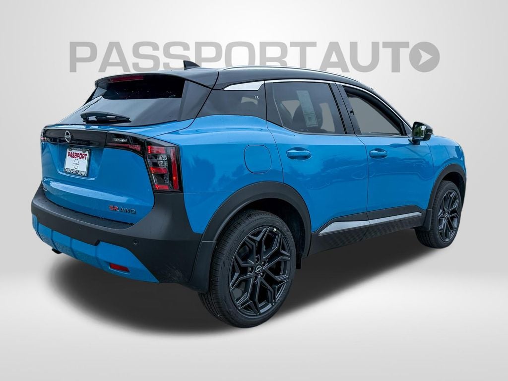 2025 Nissan Kicks SR