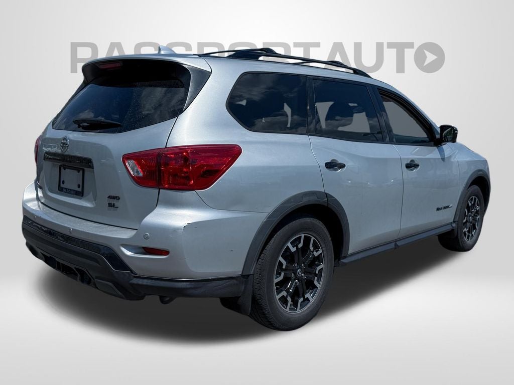 2020 Nissan Pathfinder SL
