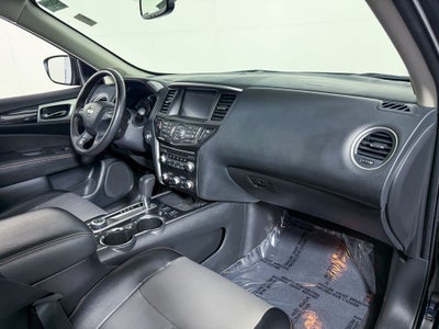 2020 Nissan Pathfinder SL