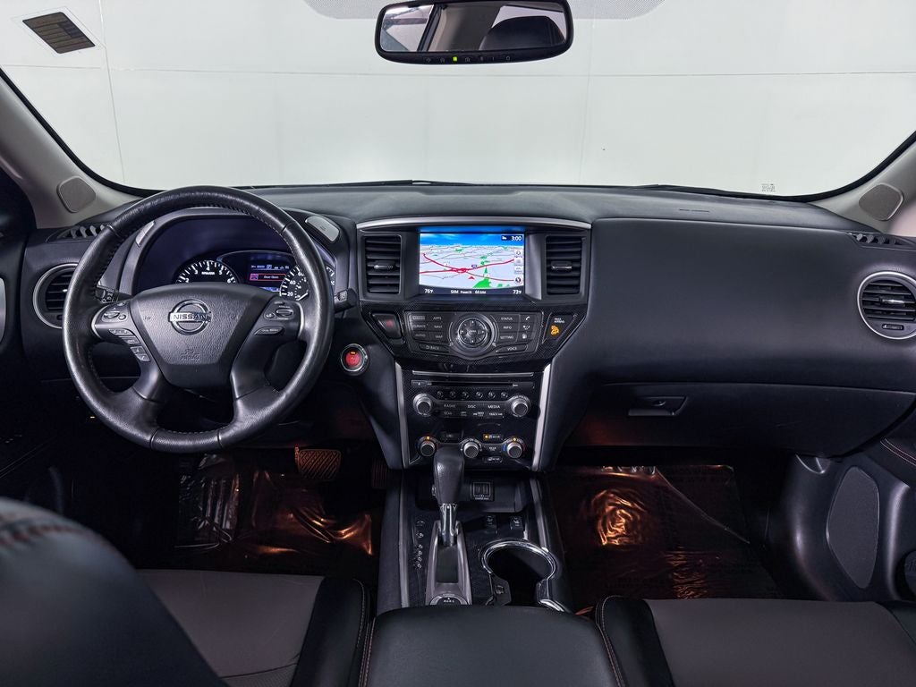 2020 Nissan Pathfinder SL