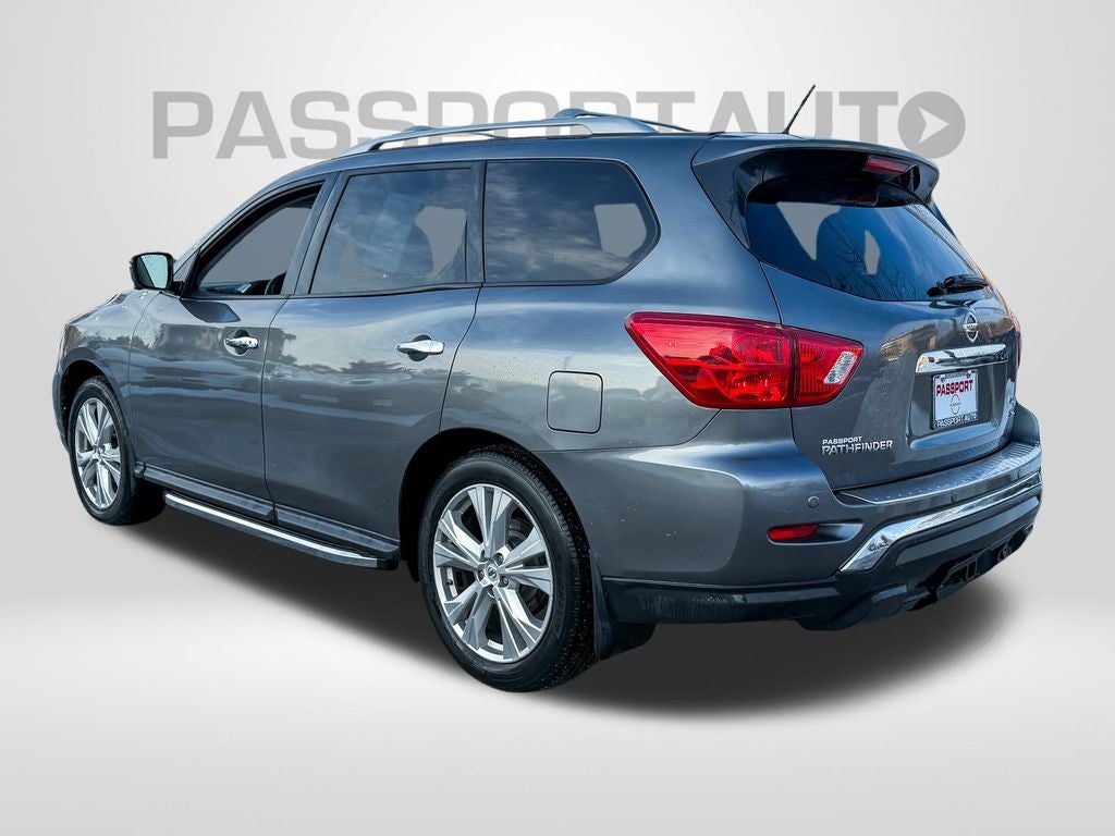 2018 Nissan Pathfinder SL