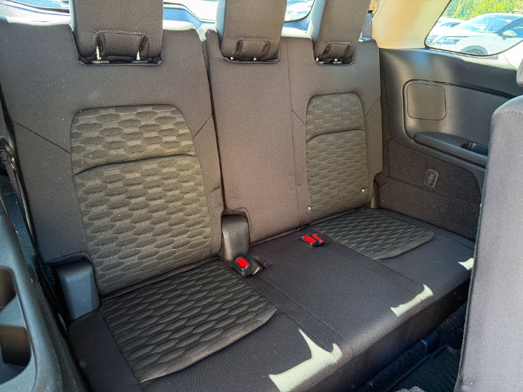 2024 Nissan Pathfinder S