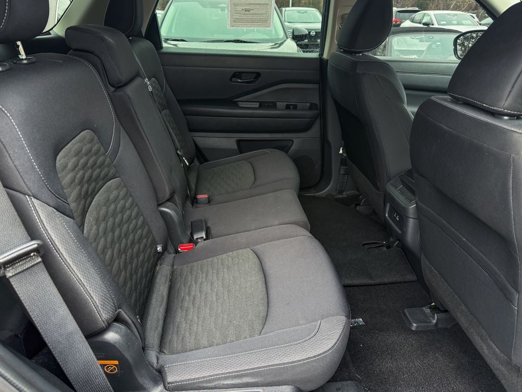 2024 Nissan Pathfinder S