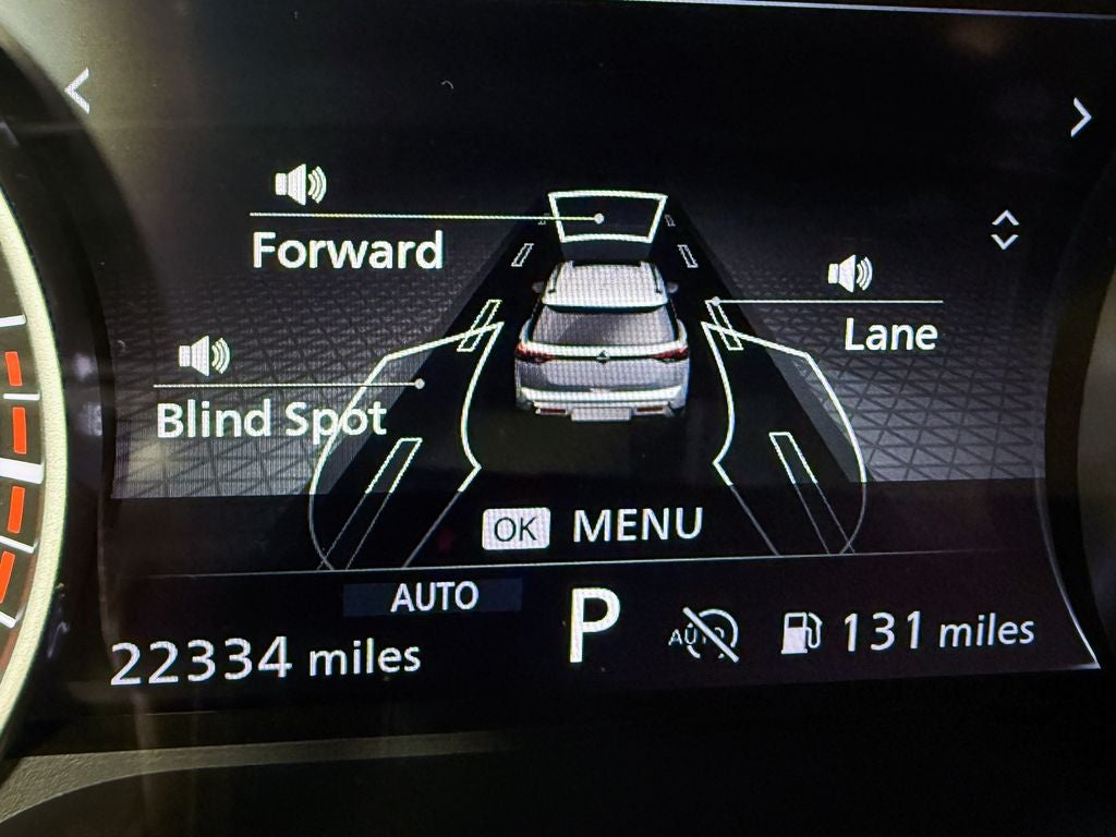 2024 Nissan Pathfinder SL