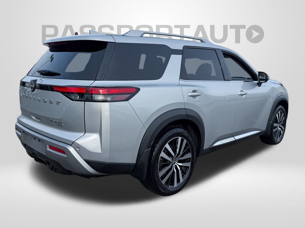 2024 Nissan Pathfinder Platinum