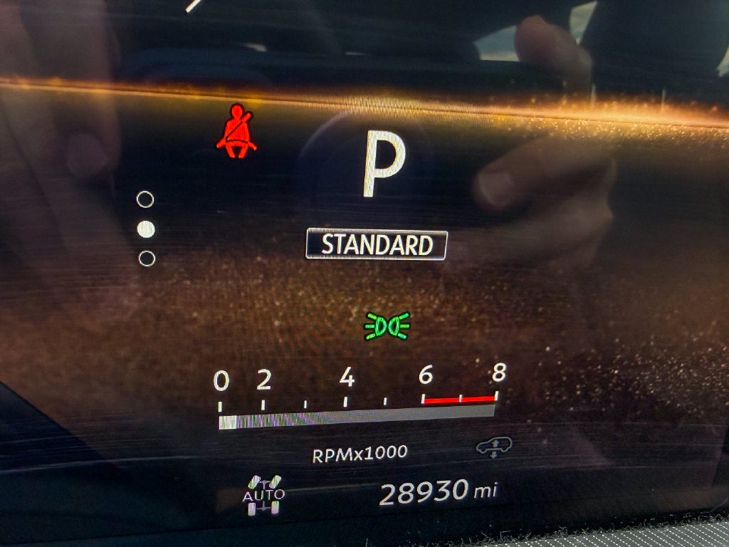 2025 INFINITI QX80 LUXE