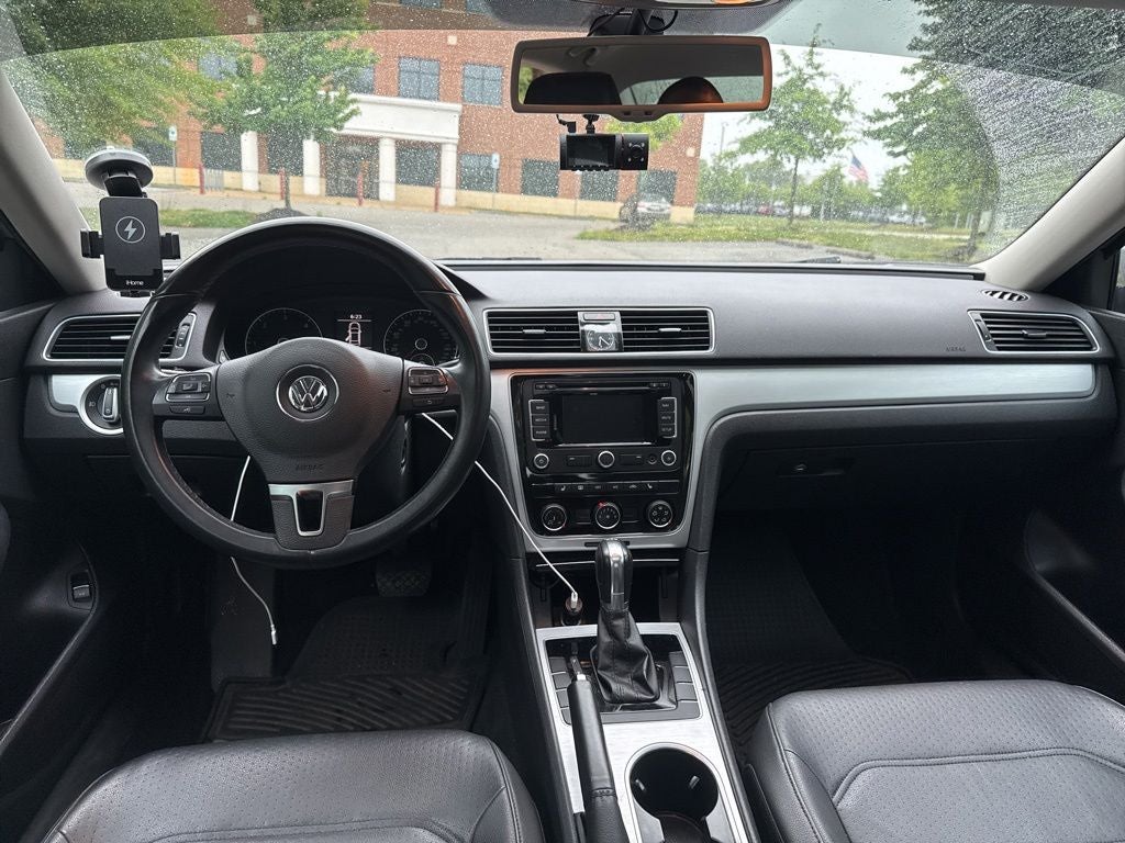 2013 Volkswagen Passat TDI SE w/Sunroof/Nav