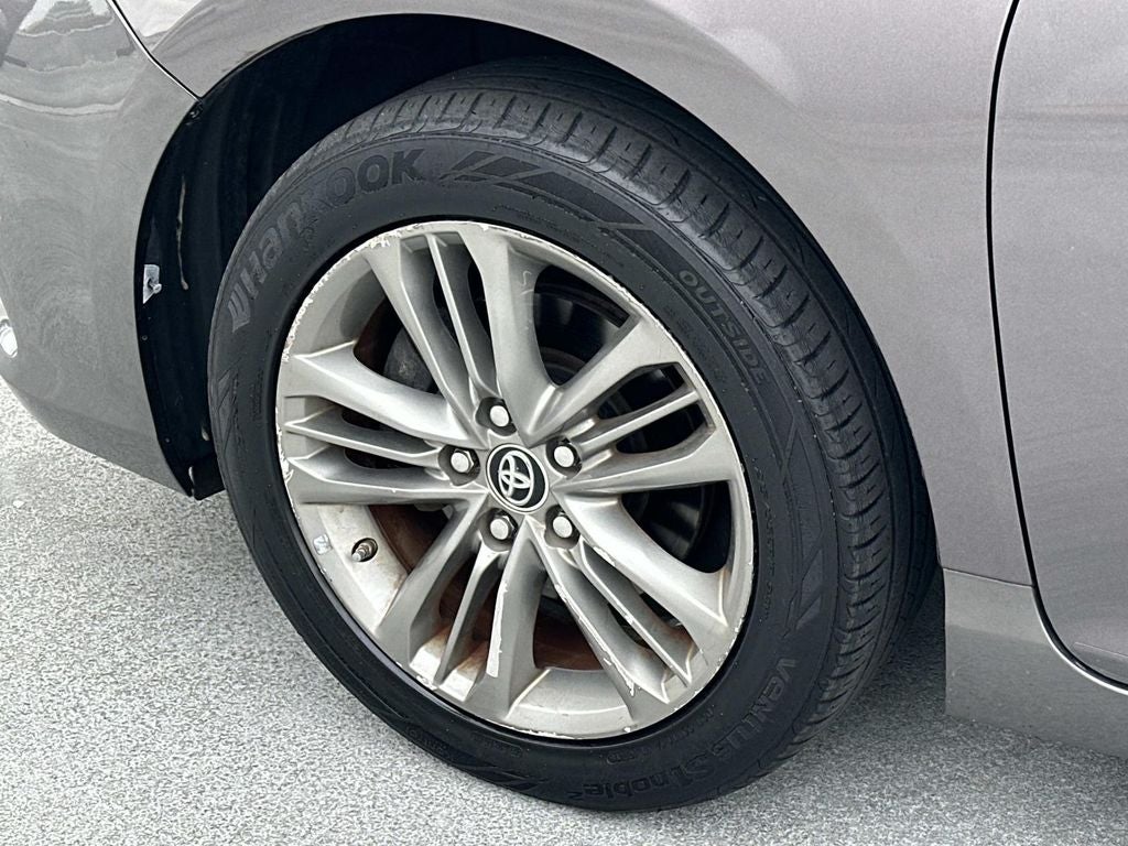 2016 Toyota Camry XLE