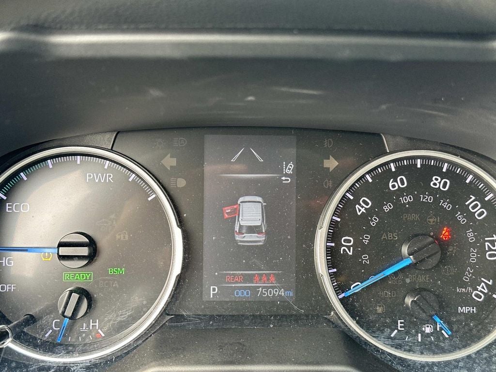 2022 Toyota RAV4 Hybrid XLE