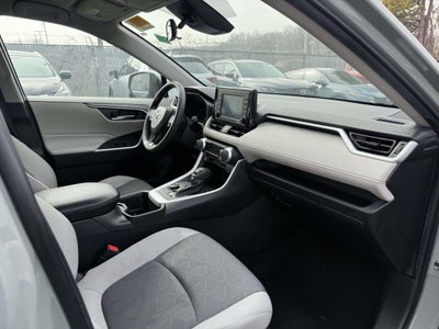 2022 Toyota RAV4 Hybrid XLE