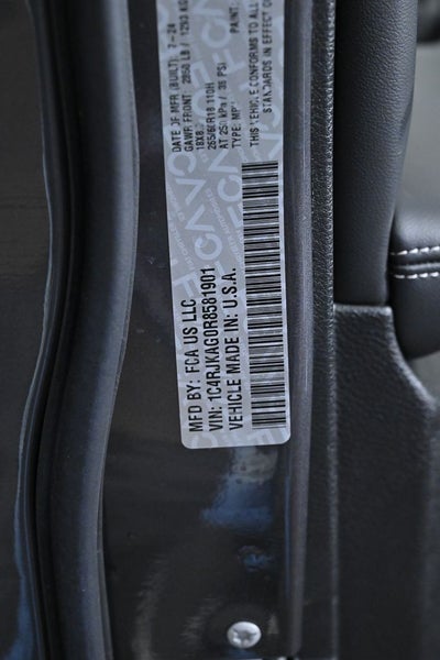 2024 Jeep Grand Cherokee L Laredo