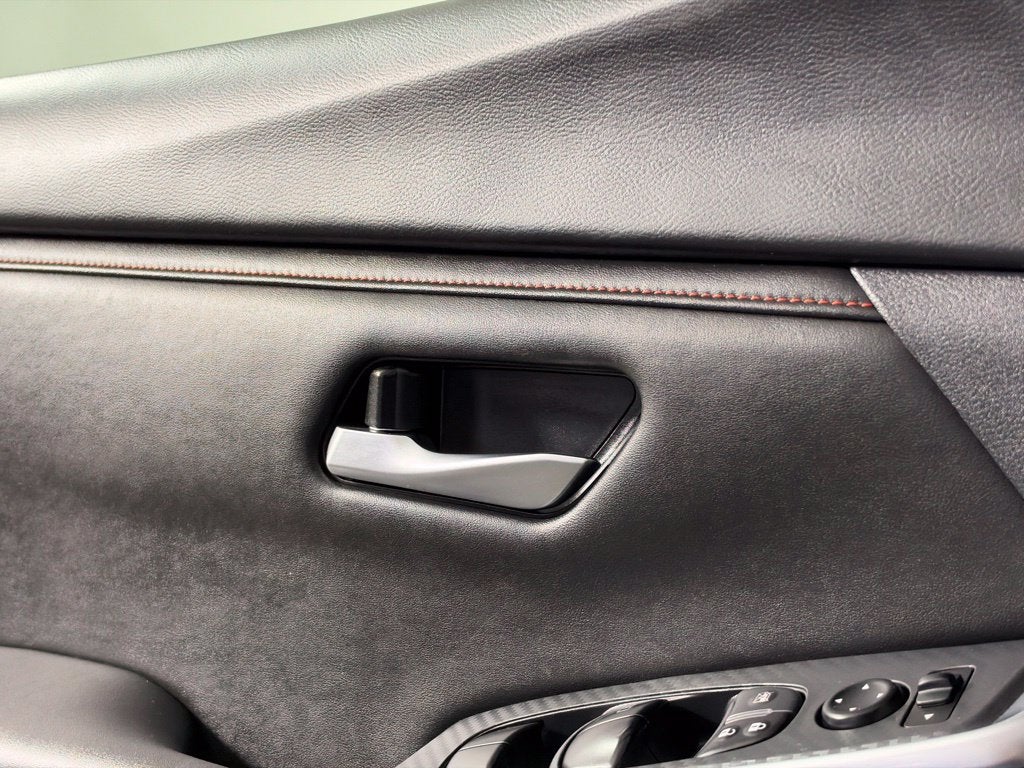 2024 Nissan Sentra SR Nissan Certified
