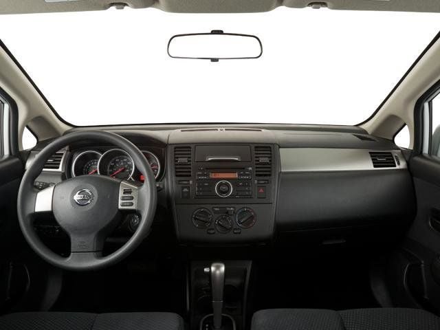 2011 Nissan Versa 1.8 S