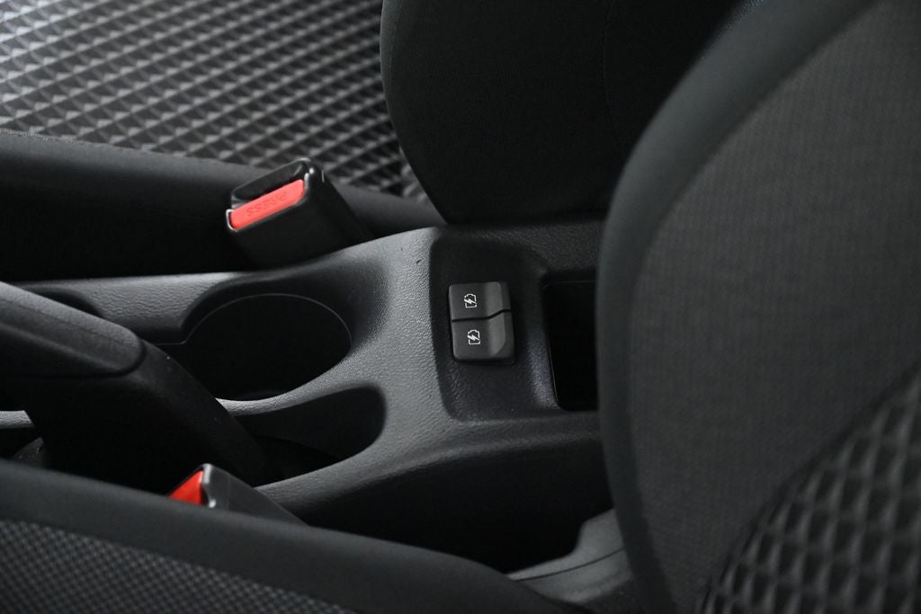 2020 Nissan Versa 1.6 S