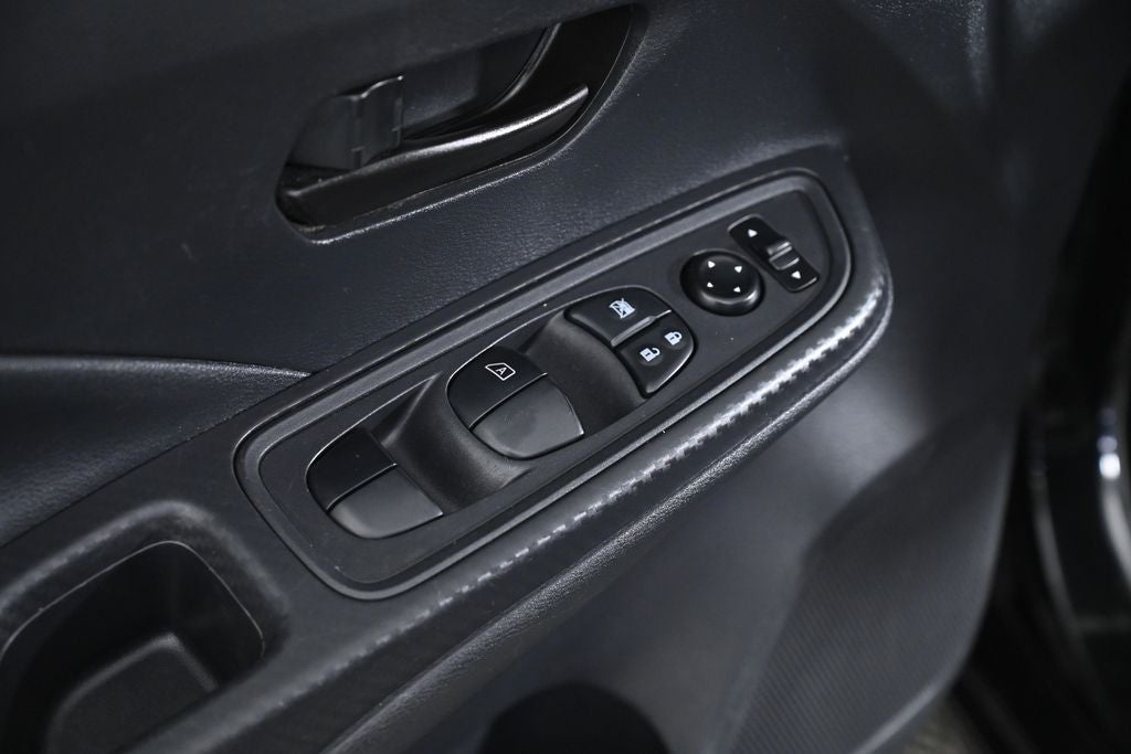 2020 Nissan Versa 1.6 S