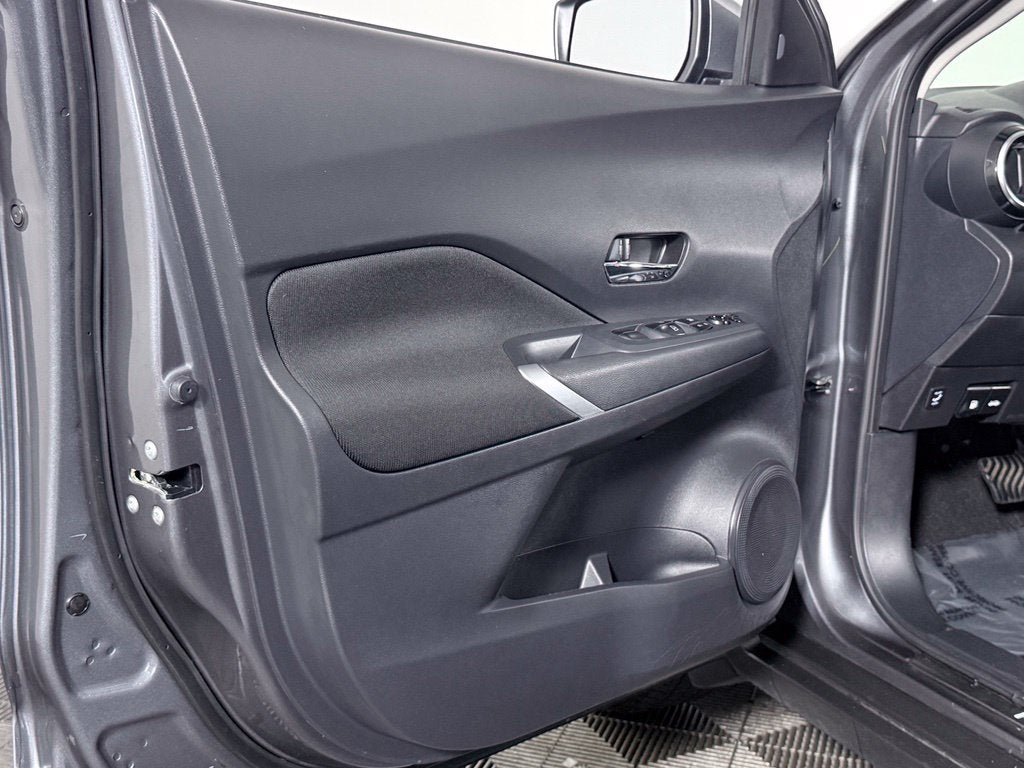 2024 Nissan Kicks SV Nissan Certified