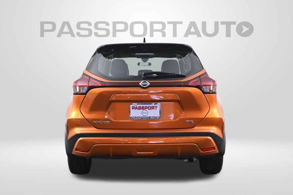 2021 Nissan Kicks SR