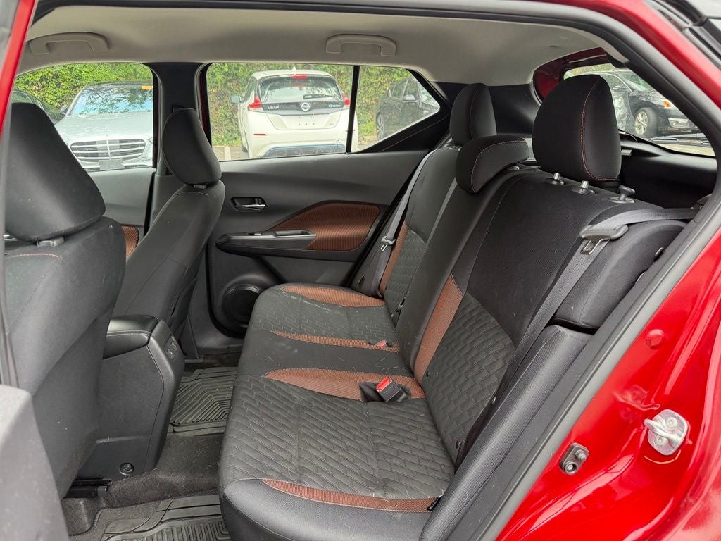 2023 Nissan Kicks SR