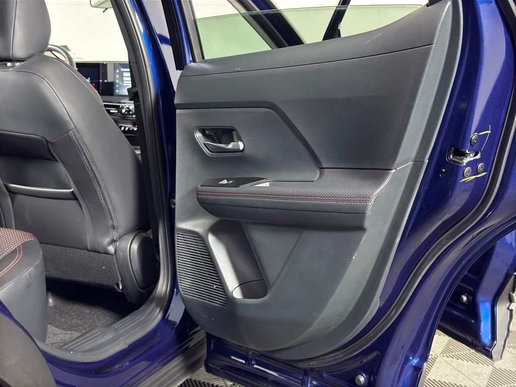 2025 Nissan Kicks SR Nissan Certified