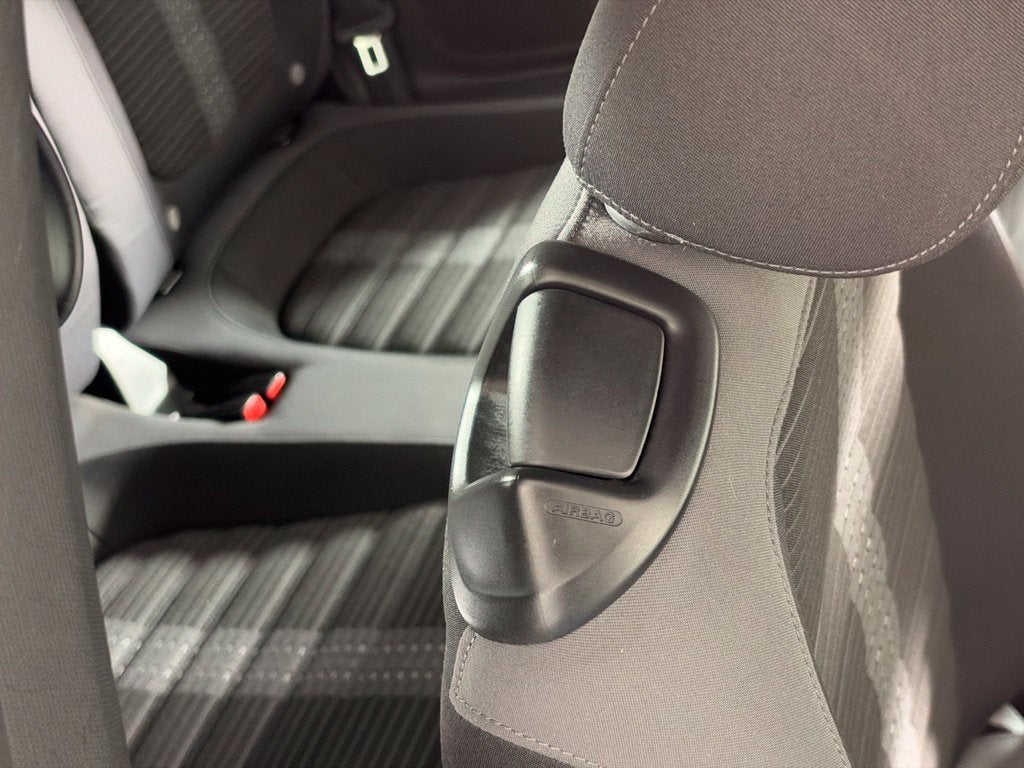2012 Volkswagen Beetle 2.0 TSi