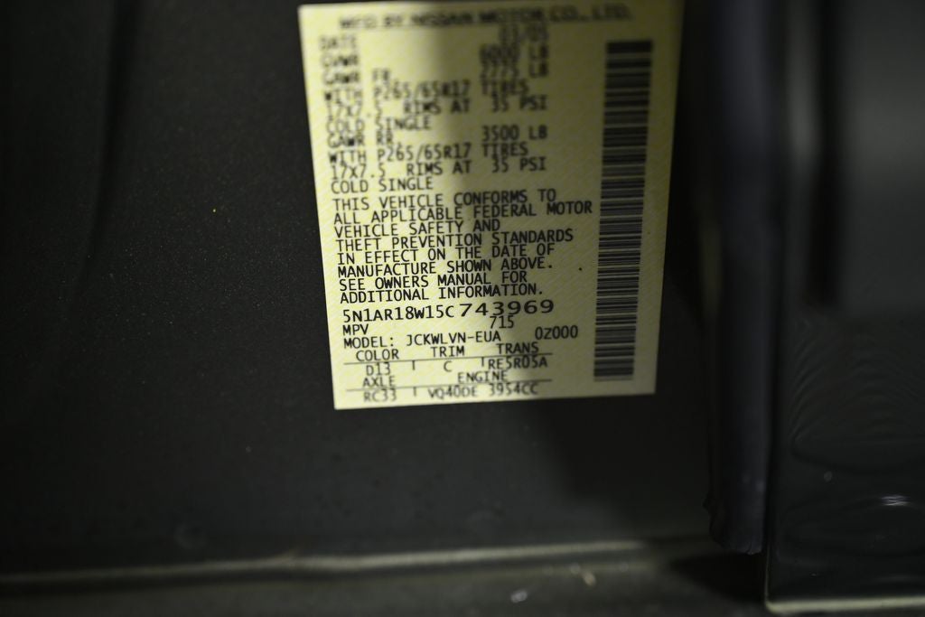 2005 Nissan Pathfinder LE