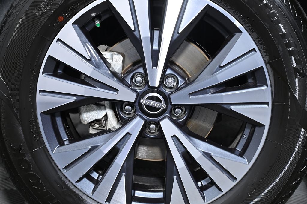 2023 Nissan Rogue SV Nissan Certified