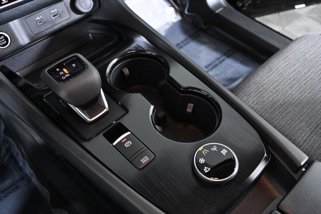 2023 Nissan Rogue SV Nissan Certified