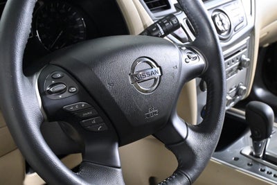 2017 Nissan Pathfinder SL