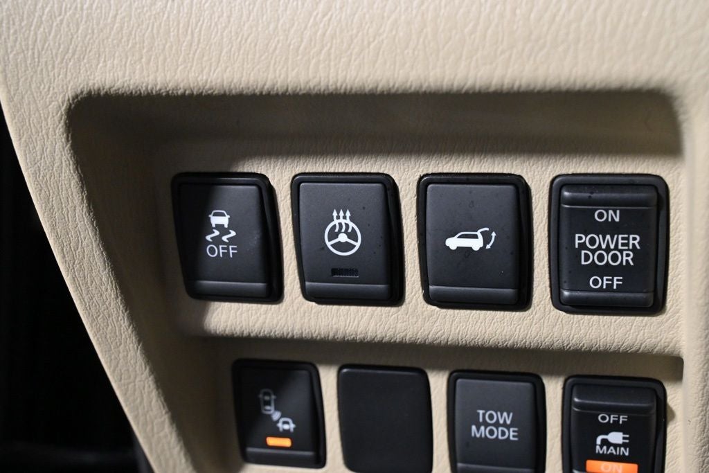 2017 Nissan Pathfinder SL