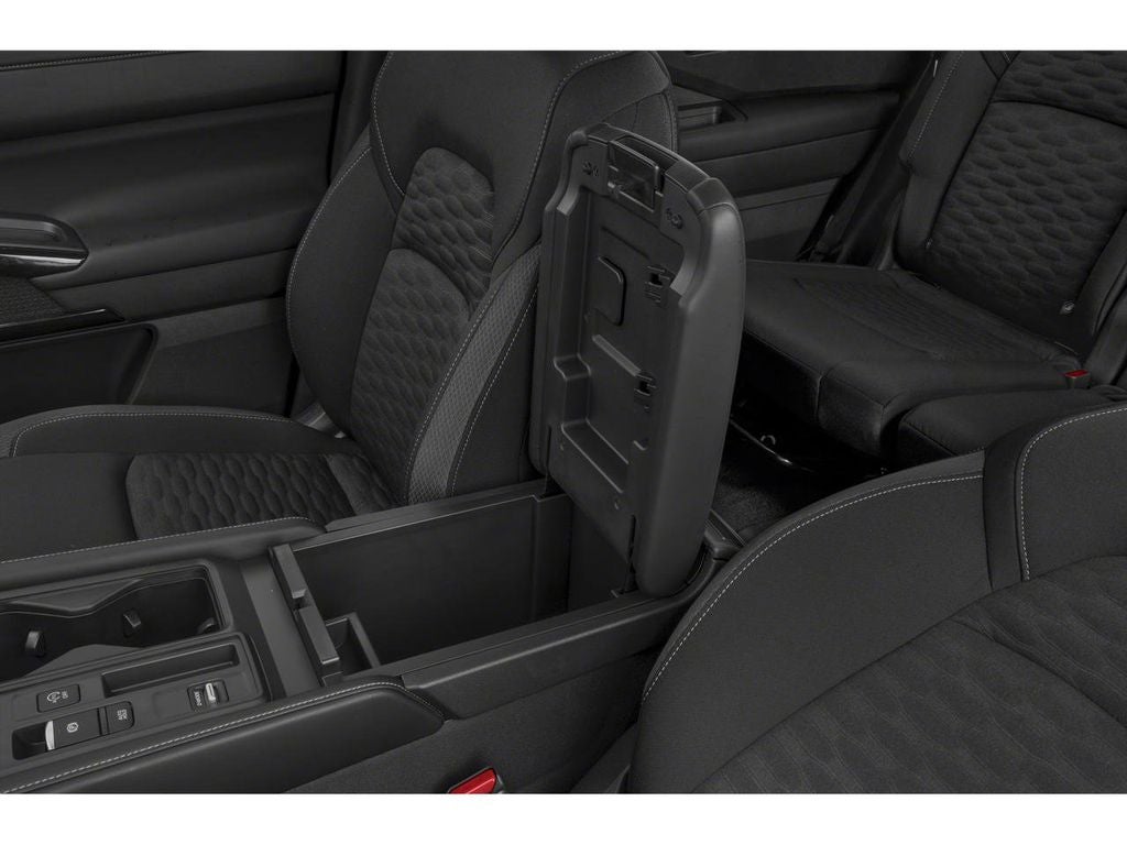 2025 Nissan Pathfinder S