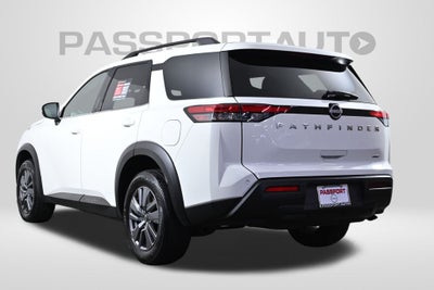 2025 Nissan Pathfinder SV