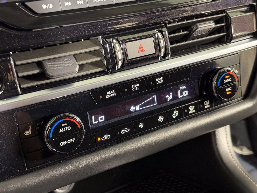 2023 Nissan Pathfinder SV Nissan Certified
