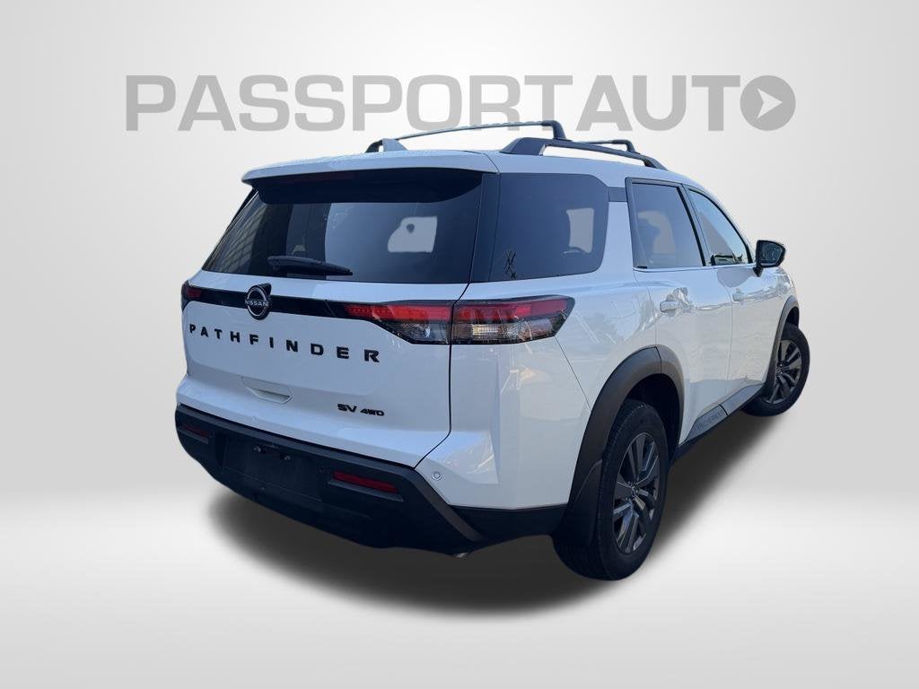 2023 Nissan Pathfinder SV