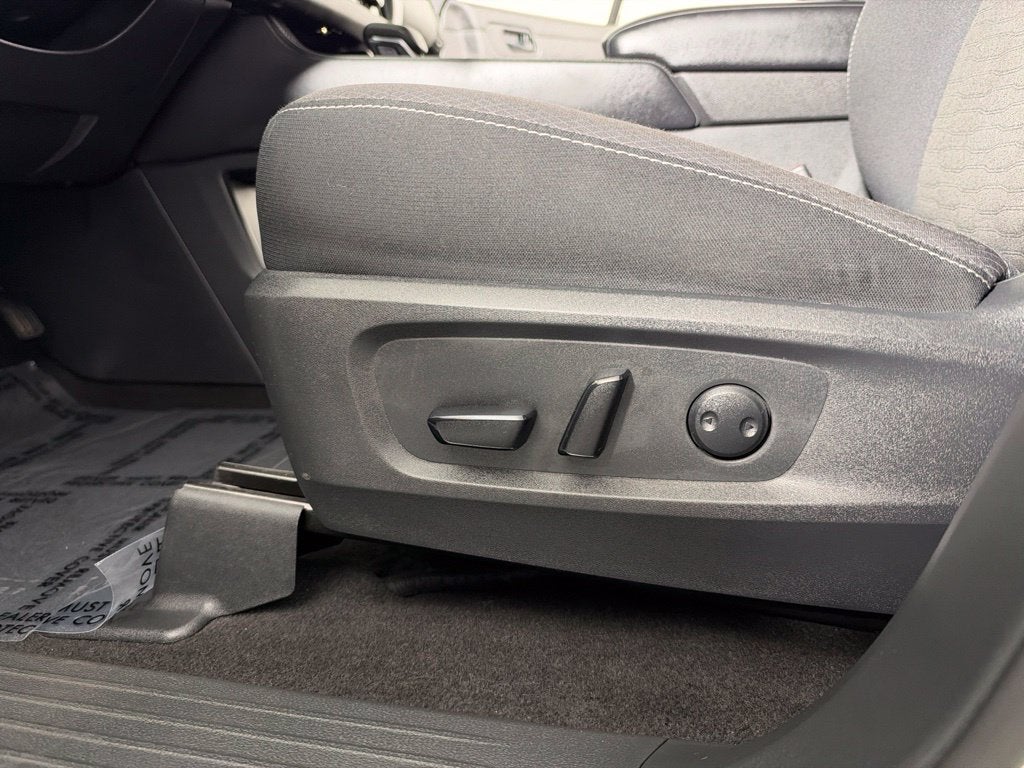 2023 Nissan Pathfinder SV Nissan Certified
