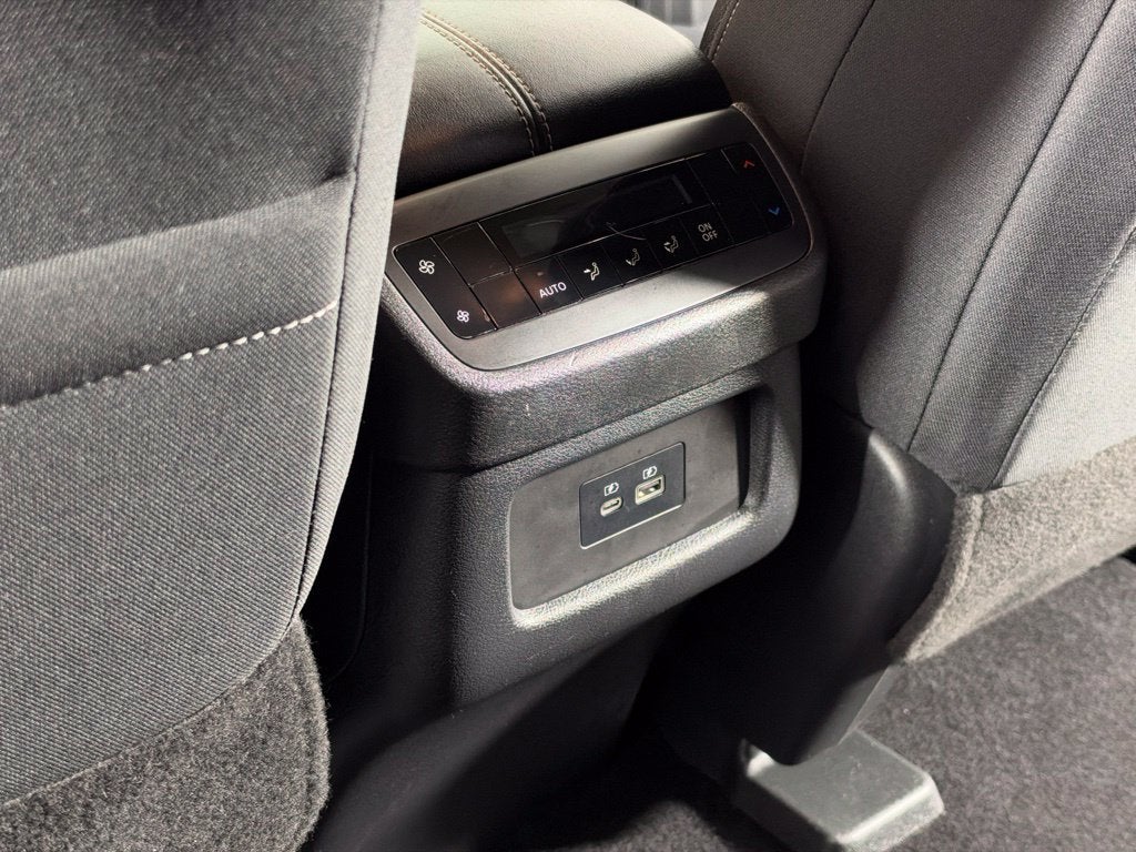 2022 Nissan Pathfinder SV Nissan Certified