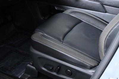 2024 Nissan Pathfinder SL Nissan Certified