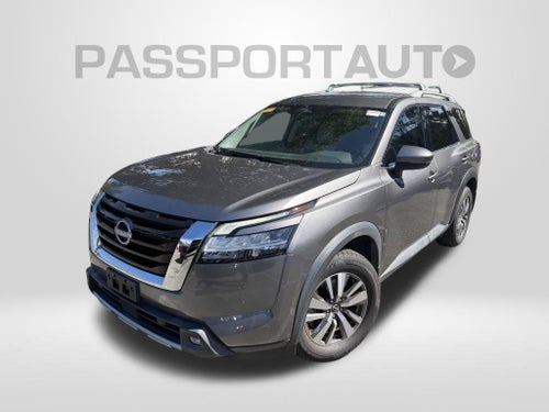2022 Nissan Pathfinder SL