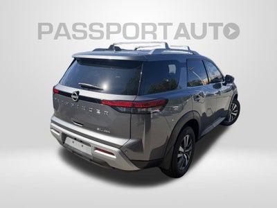 2022 Nissan Pathfinder SL