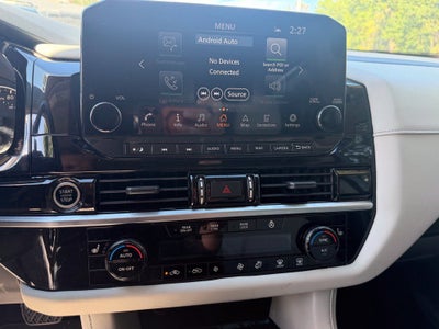 2022 Nissan Pathfinder SL