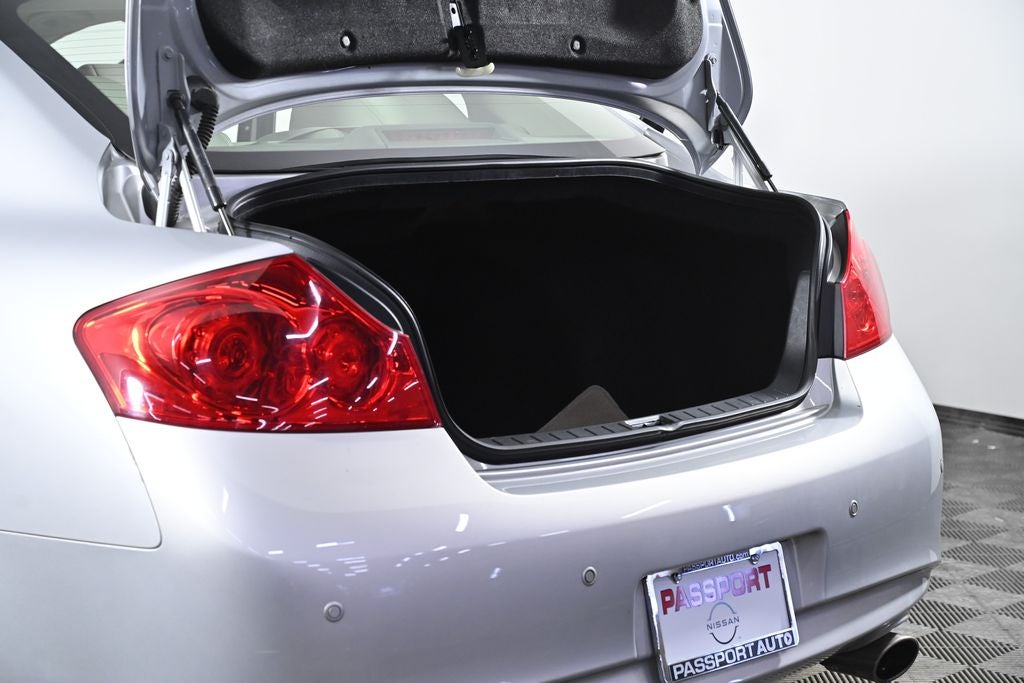 2012 INFINITI G37 Journey