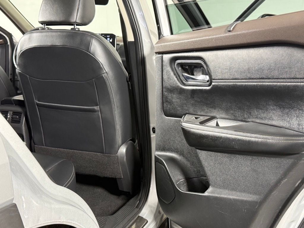 2023 Nissan Rogue SL Nissan Certified