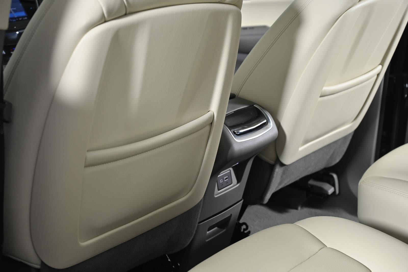 2024 Cadillac XT6 FWD Premium Luxury