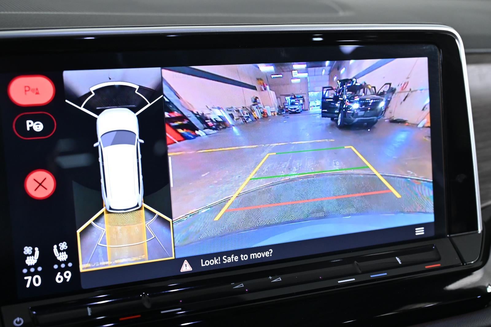 2024 Volkswagen Atlas 2.0T SEL Premium R-Line