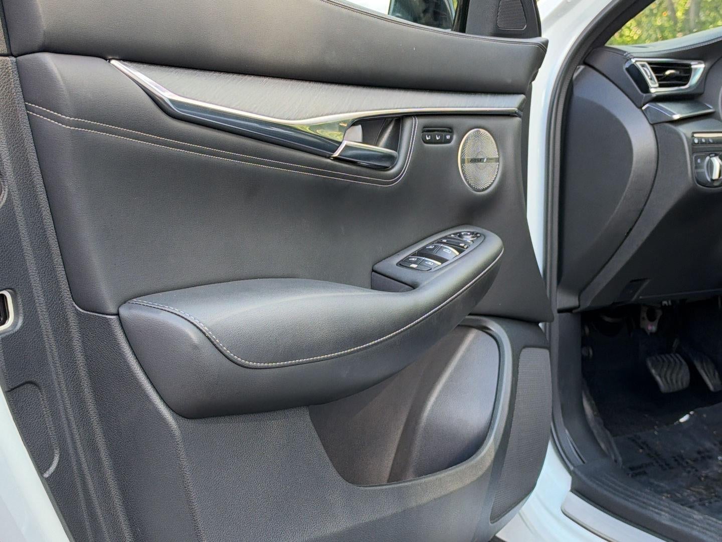 2023 INFINITI QX55 SENSORY