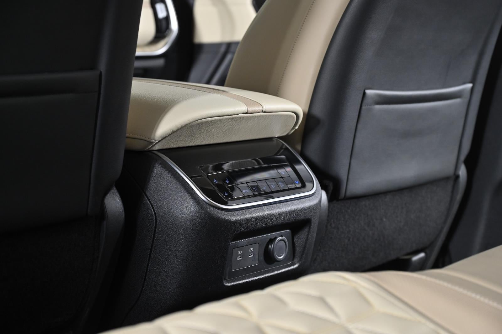 2025 Nissan Armada Platinum