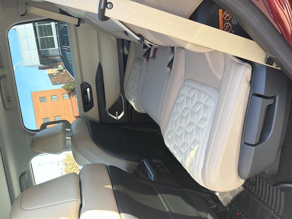 2025 Nissan Armada Platinum