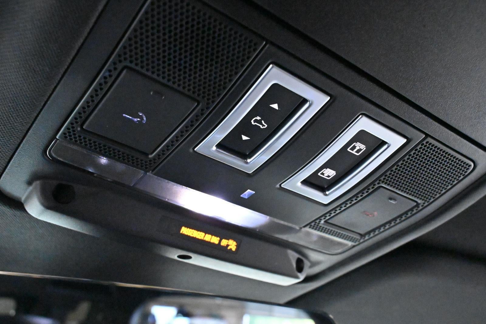 2022 Land Rover Defender X-Dynamic HSE