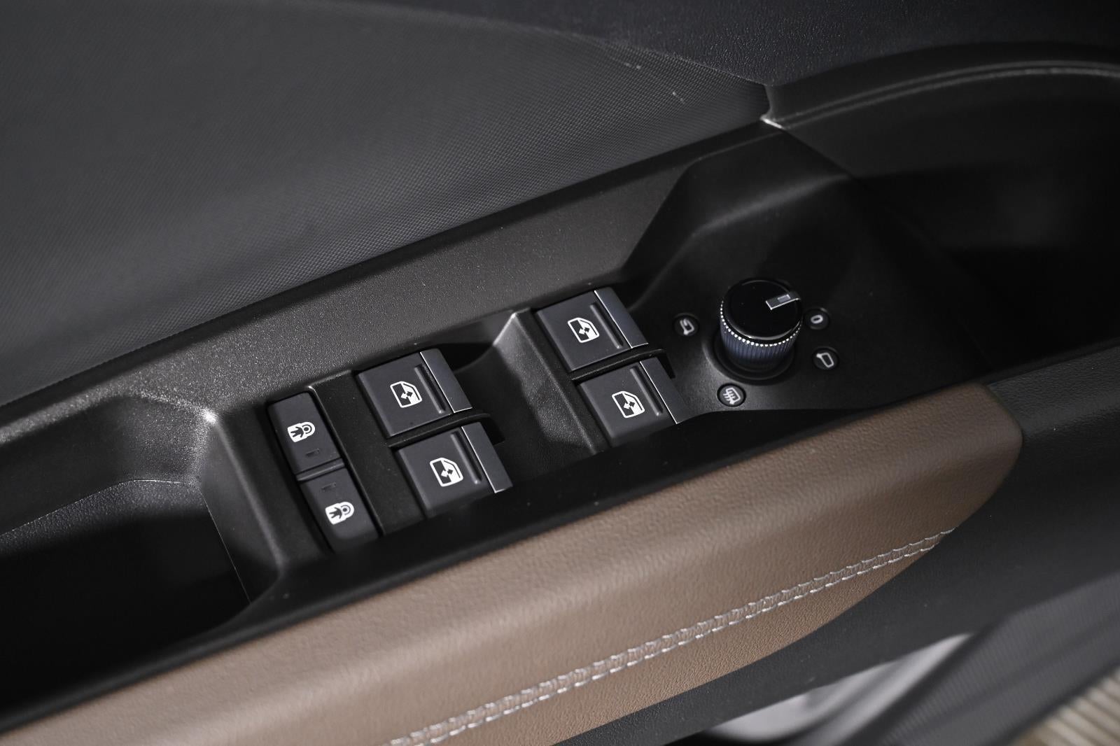 2025 Audi Q4 e-tron Premium Plus